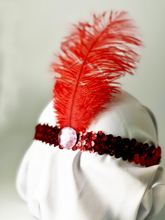 Повязка 30-е пайетки с пером красная