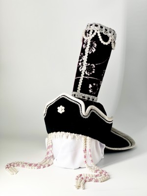 Шапка монгола высокая с жемчугом и росписью