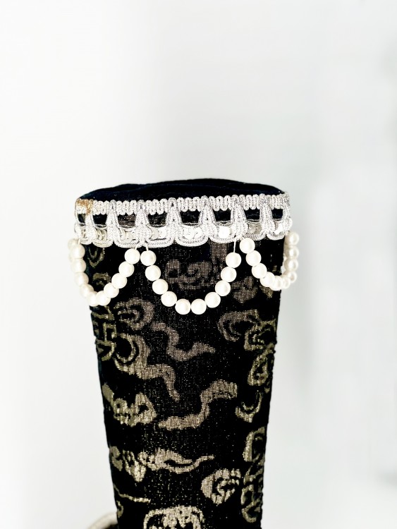 Шапка монгола высокая с жемчугом и росписью