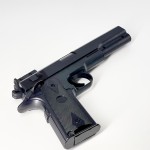 Пистолет черный пластик Пистолет черный пластик