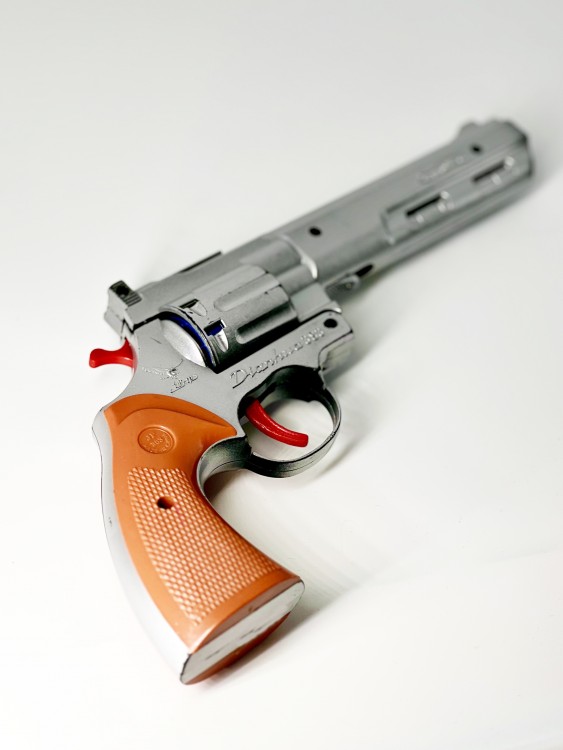 Револьвер пластик длинный Револьвер пластик длинный
