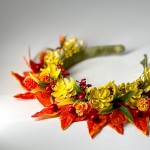 Обруч Осени (листья, желтые цветы, рябина)