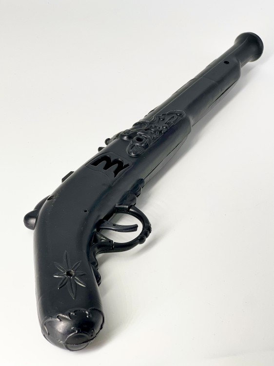 Пистолет трещётка Пиратская история черный Пистолет трещётка Пиратская история черный