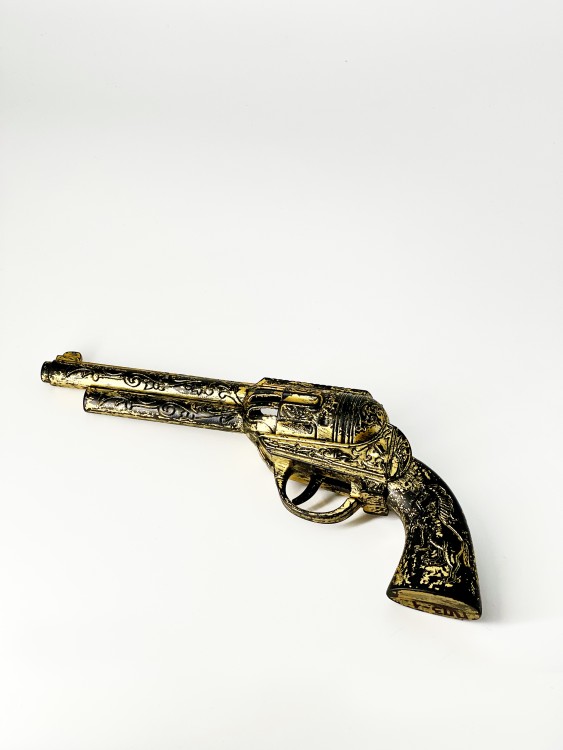 Пистолет пирата золотой кабура Пистолет пирата золотой кабура