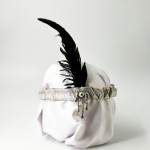 Повязка перья серебро бусинки