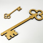 Ключ Буратино большой золотой Ключ Буратино большой золотой