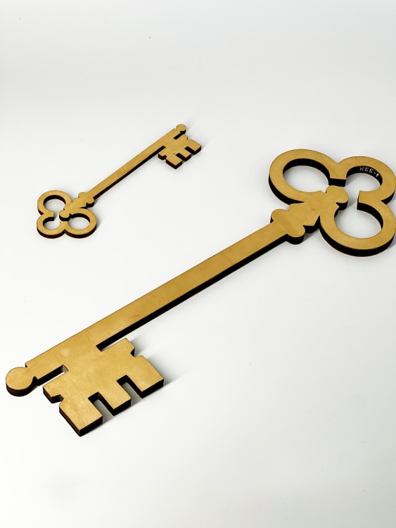 Ключ Буратино большой золотой Ключ Буратино большой золотой