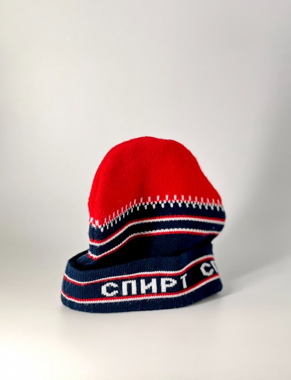 Шапка 90-е сине-красная