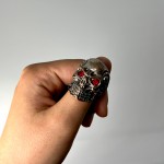 Кольцо череп с красными глазами Кольцо череп с красными глазами